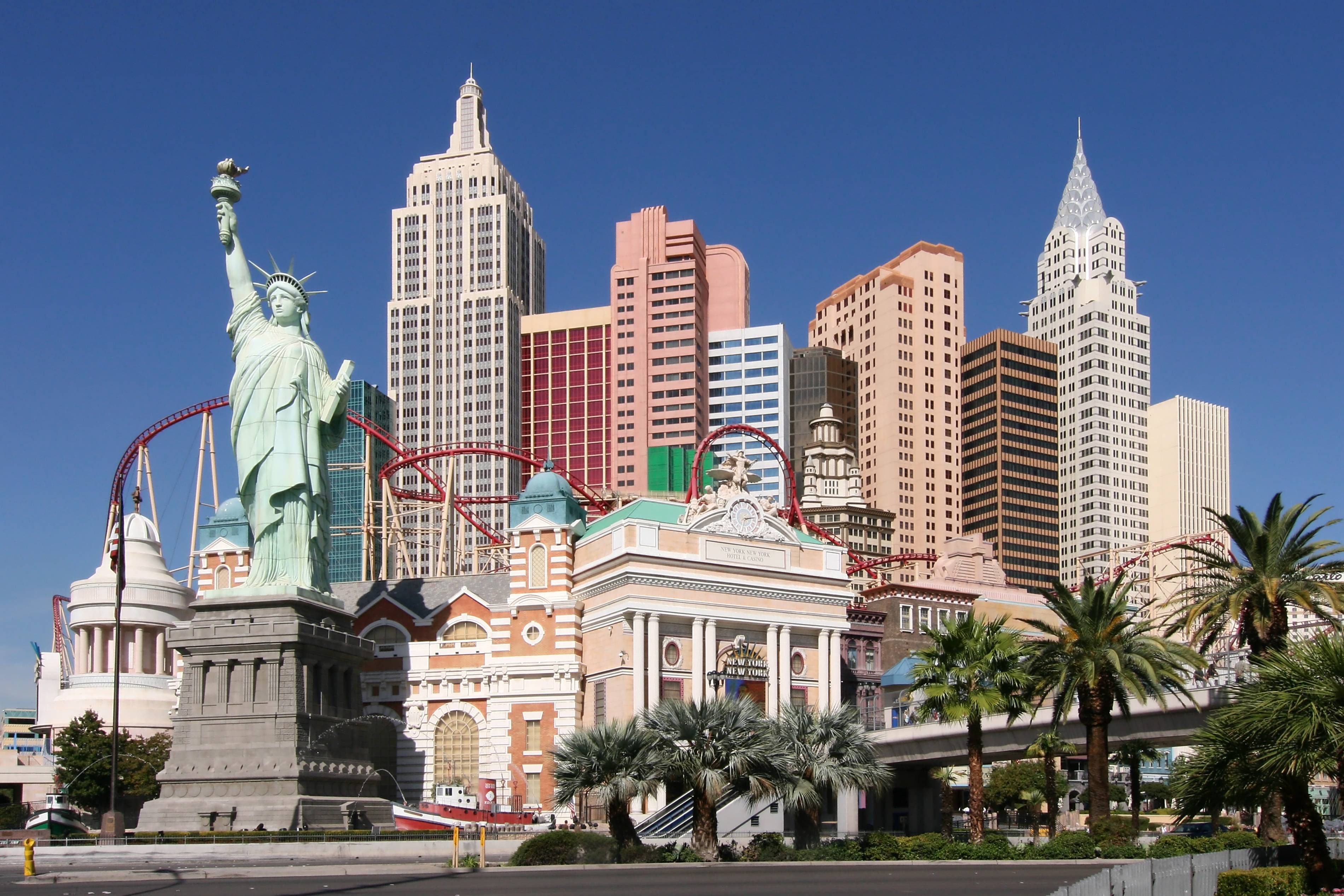 New York New York hotel Las Vegas | lasvegasjaunt.com