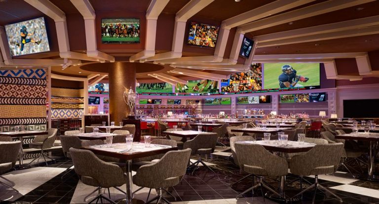 encore casino lhosted restaurants